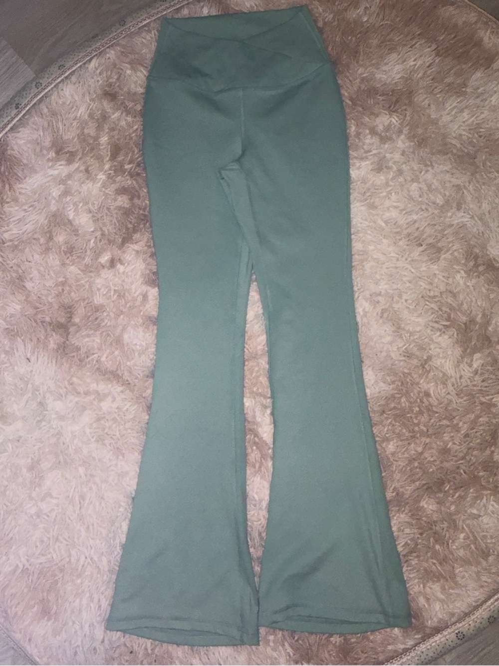 Yogalicious High-Waisted Flared Leg Green Yoga Pants